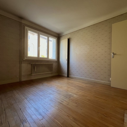  Annonces AUBENAS : Apartment | AUBENAS (07200) | 93 m2 | 134 000 € 