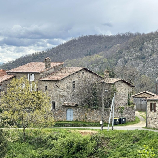  Annonces AUBENAS : Maison / Villa | GENESTELLE (07530) | 60 m2 | 86 500 € 