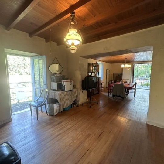  Annonces AUBENAS : Maison / Villa | JUVINAS (07600) | 90 m2 | 125 000 € 