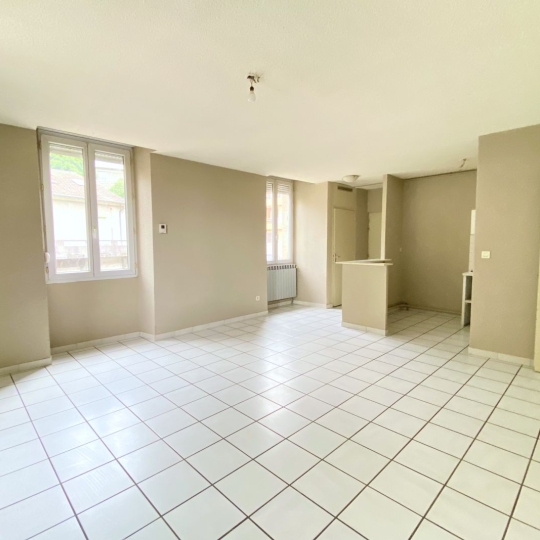 Annonces AUBENAS : Appartement | VALS-LES-BAINS (07600) | 49.00m2 | 450 € 