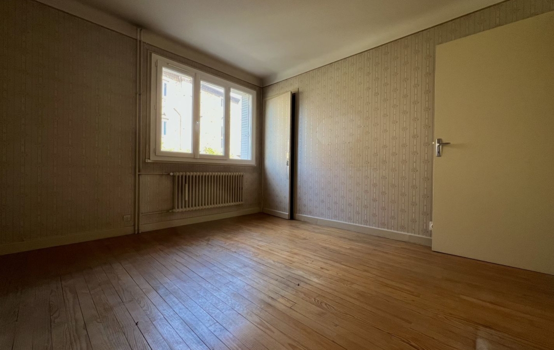 Annonces AUBENAS : Apartment | AUBENAS (07200) | 93 m2 | 134 000 € 