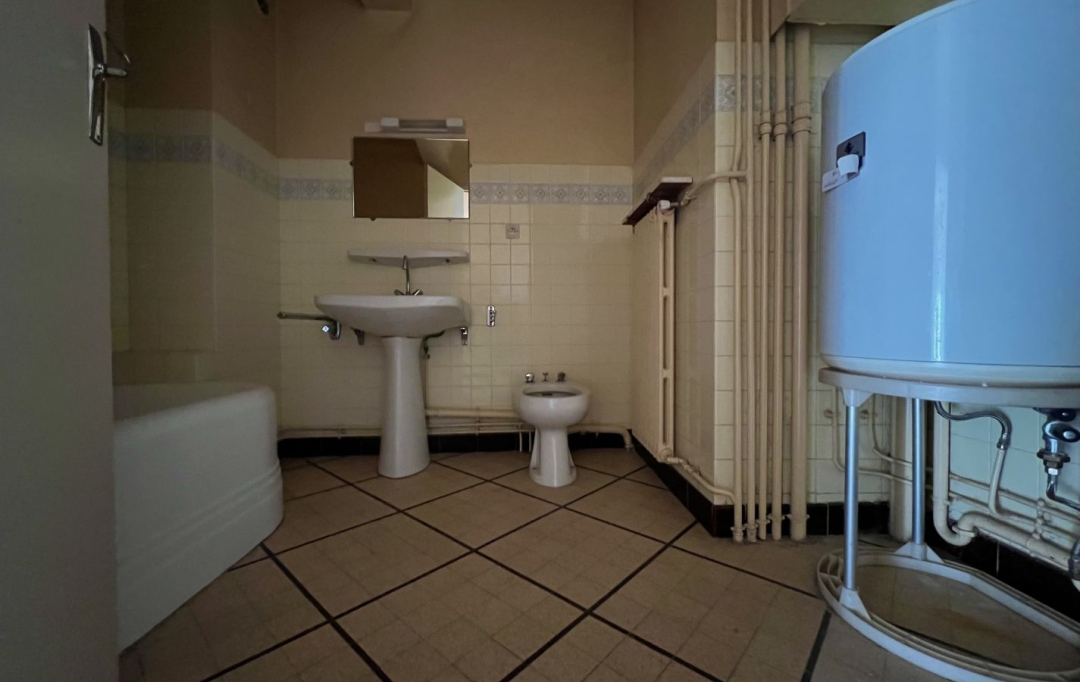 Annonces AUBENAS : Apartment | AUBENAS (07200) | 93 m2 | 134 000 € 