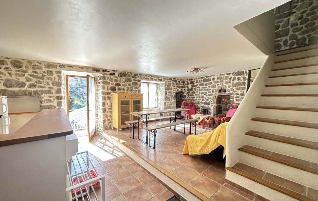 Annonces AUBENAS : Maison / Villa | GENESTELLE (07530) | 115 m2 | 199 000 € 