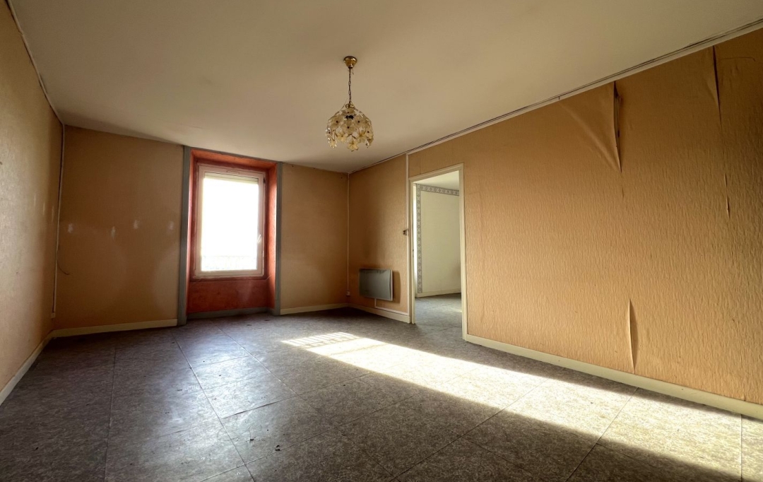 Annonces AUBENAS : Apartment | AUBENAS (07200) | 120 m2 | 115 000 € 