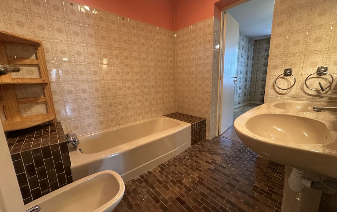 Annonces AUBENAS : Maison / Villa | AUBENAS (07200) | 140 m2 | 350 000 € 