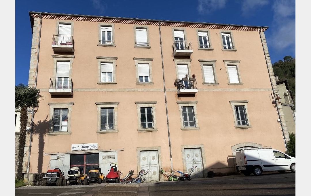 Annonces AUBENAS : Immeuble | VALS-LES-BAINS (07600) | 320 m2 | 620 000 € 