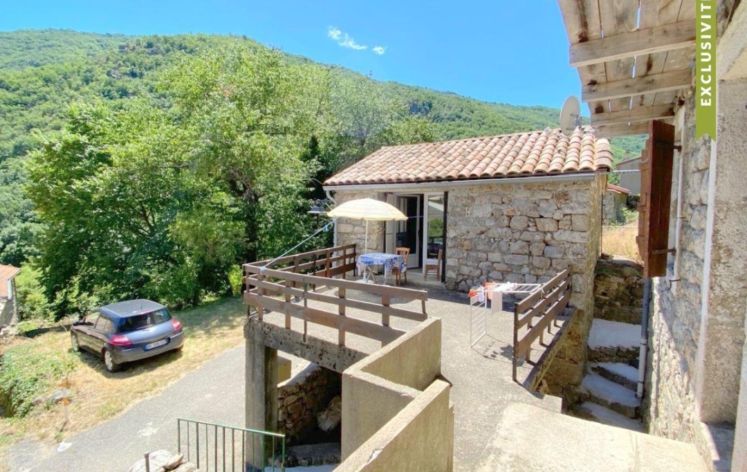 Agence PIERRE FRANCOIS : House | LE ROUX (07560) | 200 m2 | 128 000 € 