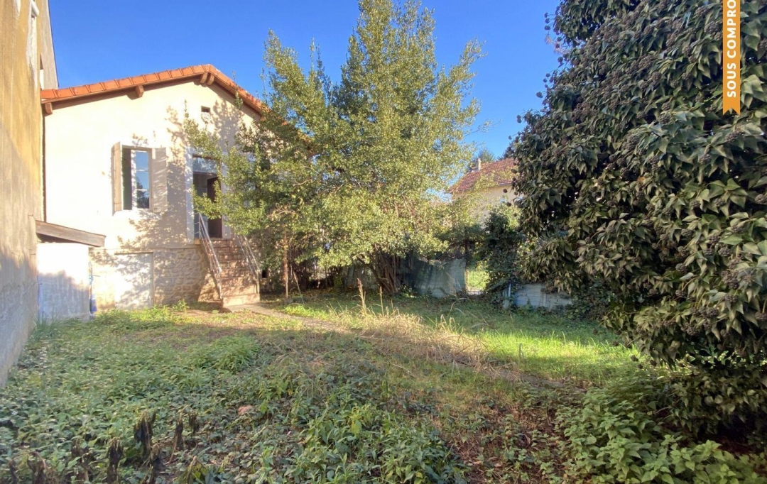 Agence PIERRE FRANCOIS : Maison / Villa | LALEVADE-D'ARDECHE (07380) | 54 m2 | 80 000 € 