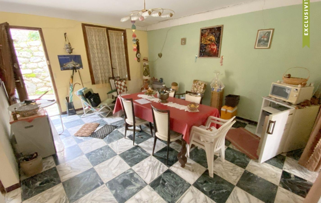 Agence PIERRE FRANCOIS : House | MAYRES (07330) | 56 m2 | 32 000 € 