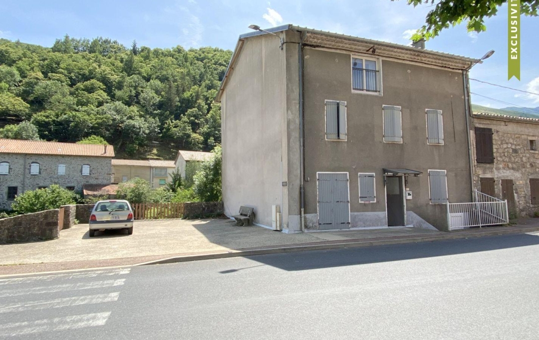 Agence PIERRE FRANCOIS : House | MAYRES (07330) | 176 m2 | 139 000 € 