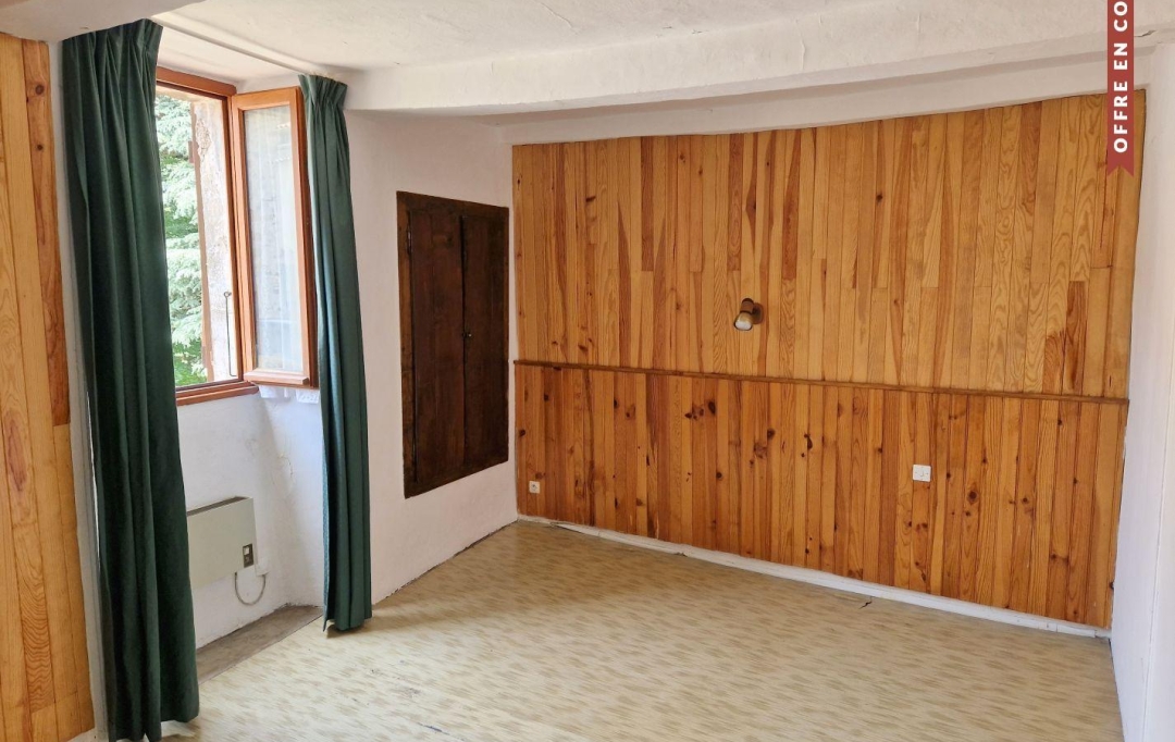 Agence PIERRE FRANCOIS : Apartment | MONTPEZAT-SOUS-BAUZON (07560) | 43 m2 | 35 000 € 