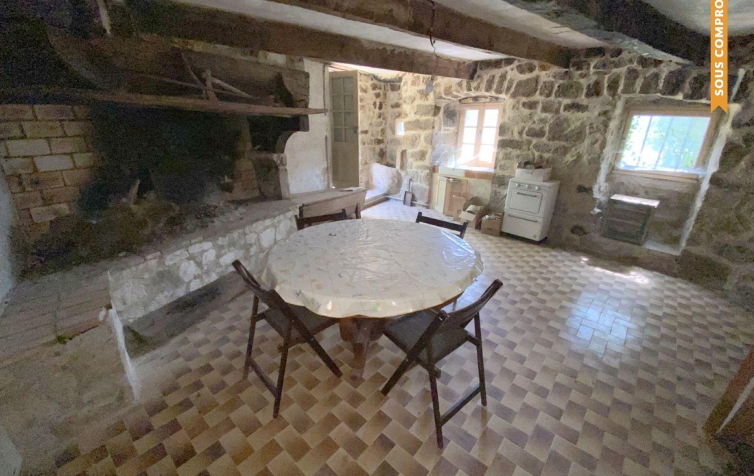 Agence PIERRE FRANCOIS : Maison / Villa | BURZET (07450) | 55 m2 | 99 000 € 