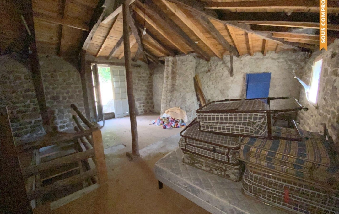 Agence PIERRE FRANCOIS : Maison / Villa | BURZET (07450) | 55 m2 | 99 000 € 