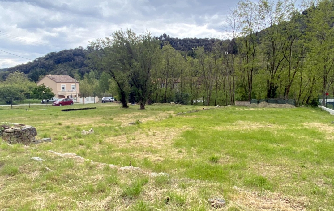 Agence PIERRE FRANCOIS : Terrain | PONT-DE-LABEAUME (07380) | 0 m2 | 75 000 € 