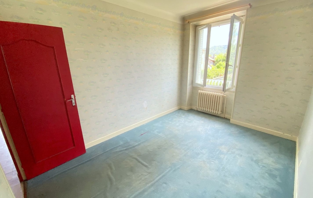 Agence PIERRE FRANCOIS : House | LALEVADE-D'ARDECHE (07380) | 181 m2 | 252 000 € 