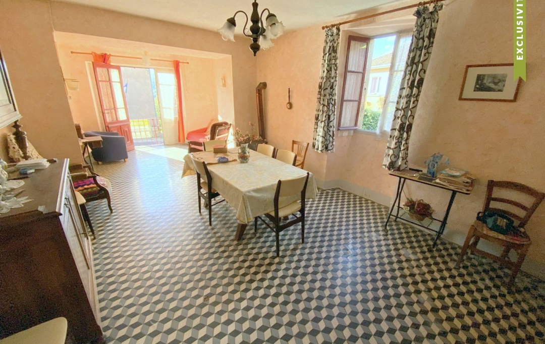 Agence PIERRE FRANCOIS : House | CHIROLS (07380) | 112 m2 | 158 000 € 