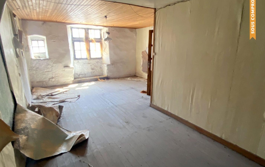 Agence PIERRE FRANCOIS : Maison / Villa | BURZET (07450) | 108 m2 | 35 000 € 