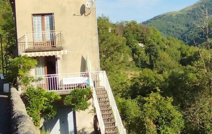 Maison JUVINAS 90 m2 125 000 € Maison JUVINAS 90 m2 125 000 €