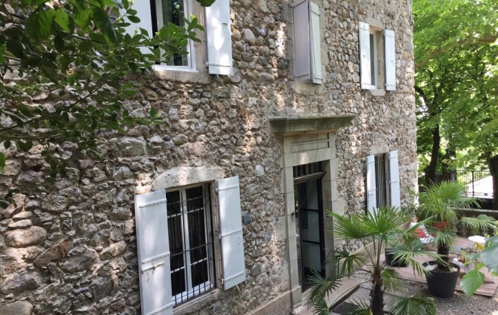 Agence PIERRE FRANCOIS : Domain / Estate | VALS-LES-BAINS (07600) | 550 m2 | 780 000 € 