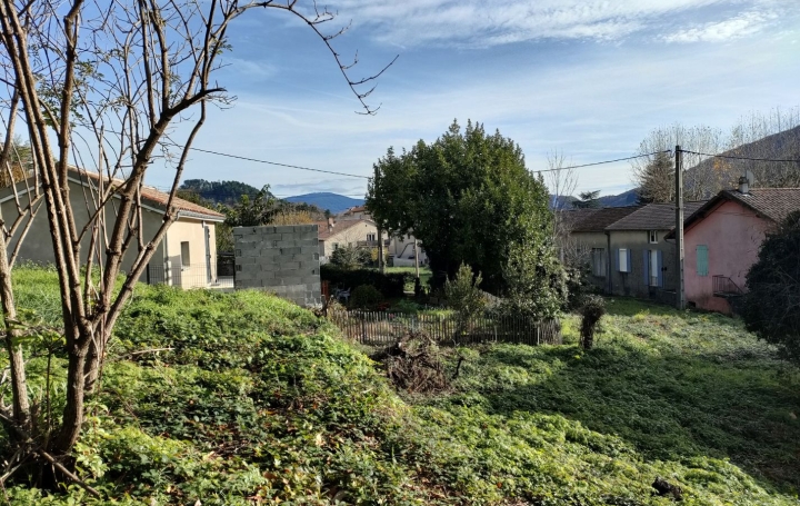 Terrain THUEYTS 85 600 € Terrain THUEYTS 85 600 €